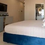 Nery Home Luxury Sea View Giardini Naxos 4* Джардини-Наксос