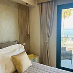 Nery Home Luxury Sea View Giardini Naxos Гостевой дом Джардини-Наксос