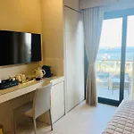 Nery Home Luxury Sea View Giardini Naxos 4*