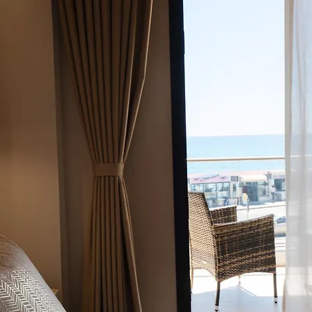 Nery Luxury Sea View 4* 지아르디니낙소스