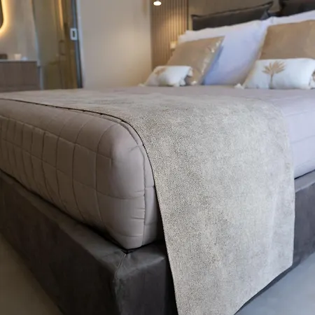 Nery Luxury