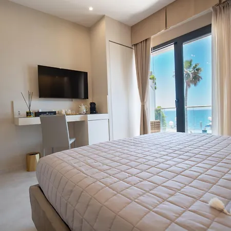 게스트하우스 Nery Luxury Sea View 지아르디니낙소스