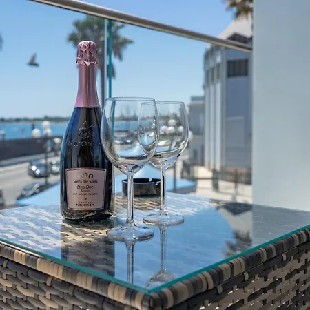 بيت ضيافة Nery Luxury Sea View