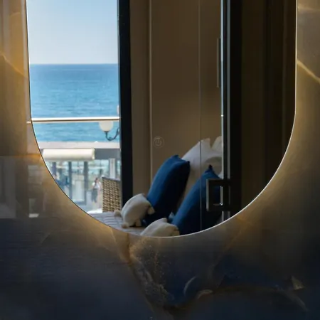 Nery Luxury Sea View 지아르디니낙소스