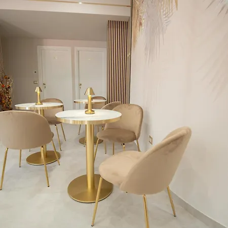 Nery Luxury Sea View 4* 지아르디니낙소스