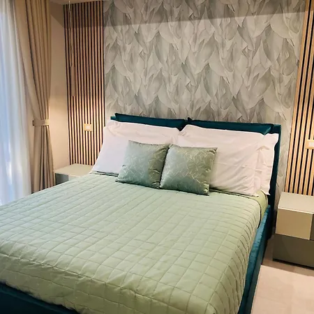 Nery Luxury Sea View 지아르디니낙소스